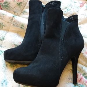 Black boots